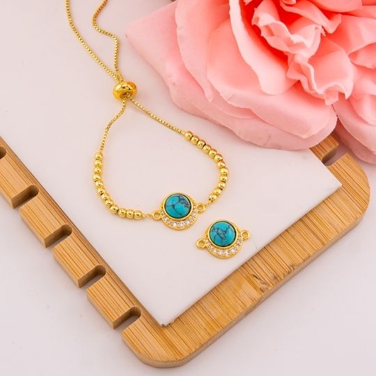Enlace de redondo con turquesa en micropave