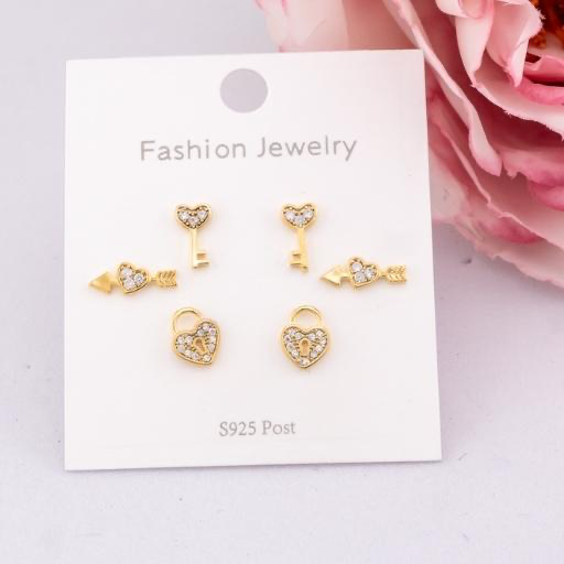 Set de piercings de corazon con zirconias baño 18k