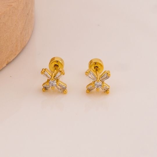 Piercing con zirconias baño 18k