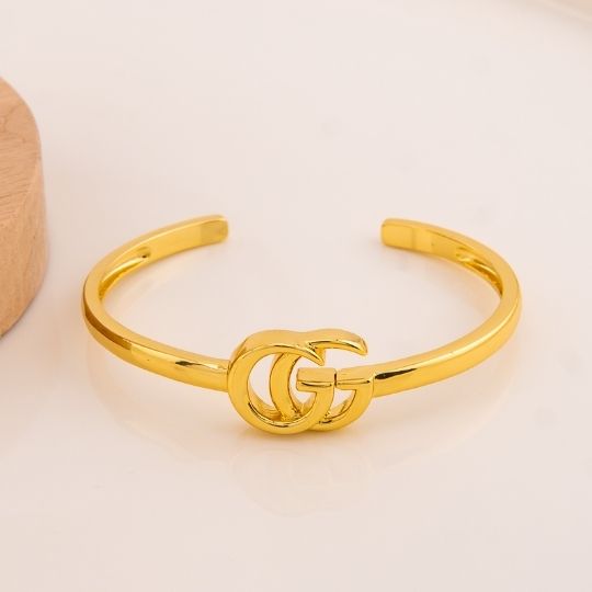Brazalete de marca solido baño 18k