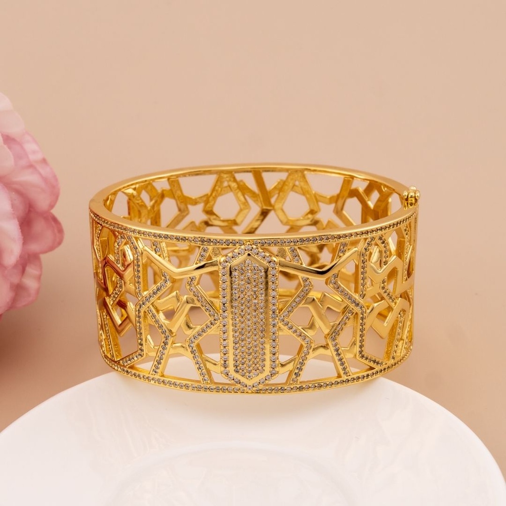 Brazalete chunky con zirconias baño 18k