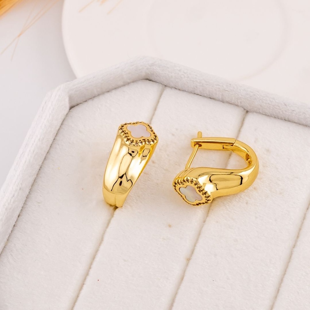 Argollas de trebol baño 18k