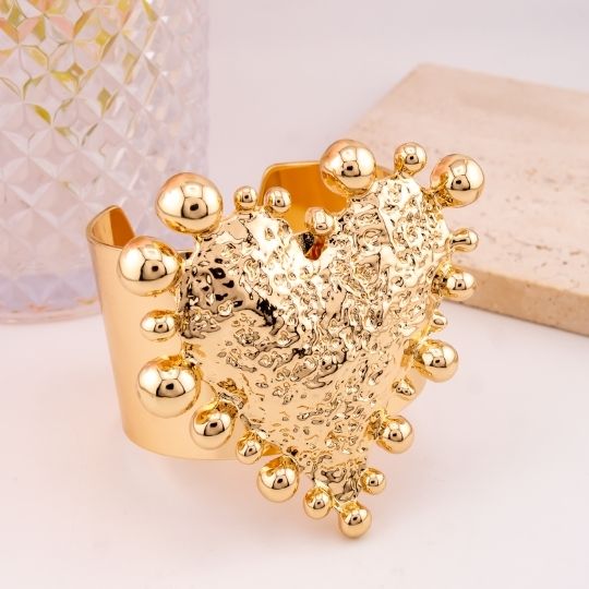 Brazalete chunky de corazon baño 18k