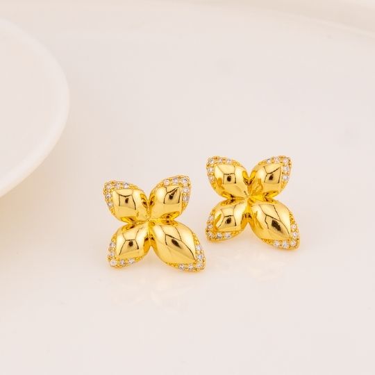 Aretes stud de marca con zirconias baño 18k