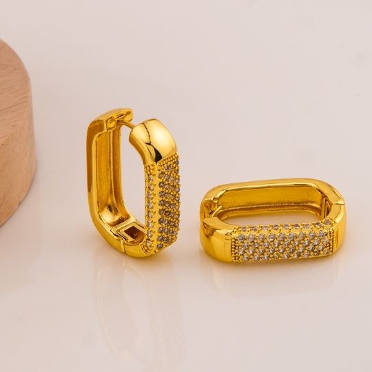 Argolla con zirconias baño 18k