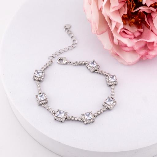 Pulsera con zirconias baño 18k plat