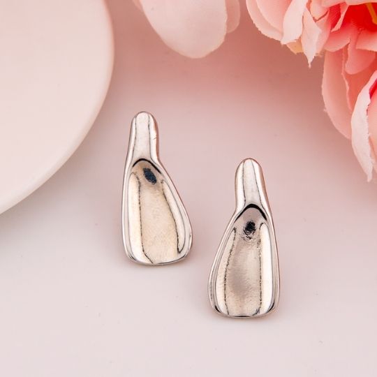 Aretes stud solidos baño 18k plat