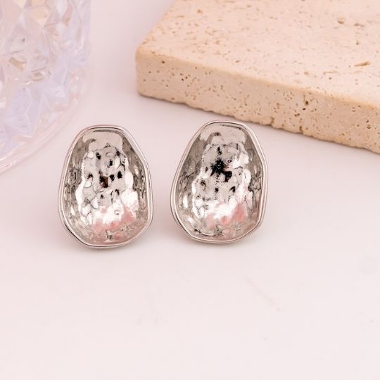 Aretes stud solidos baño 18k plat