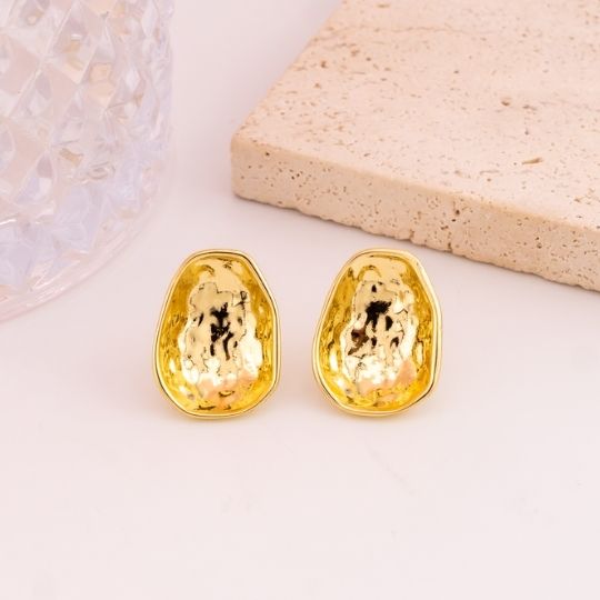Aretes stud solidos baño 18k