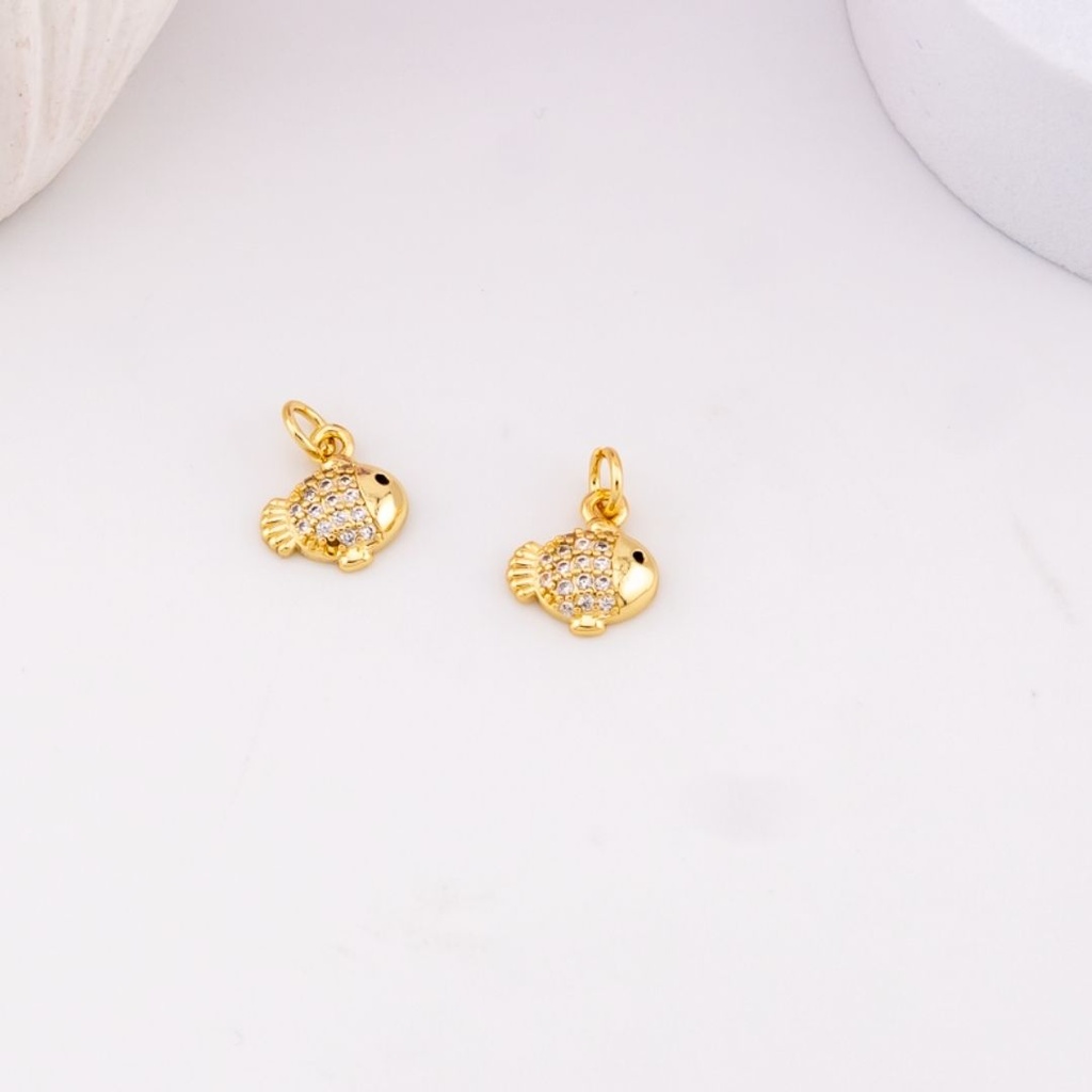 Dije de pescadito con zirconias baño 18k