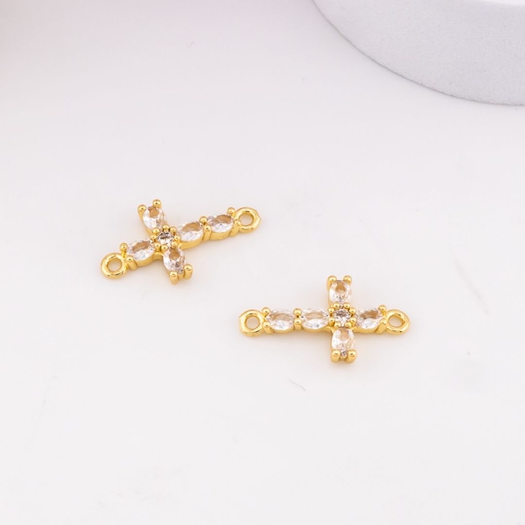 Enlace de cruz con zirconias baño 18k
