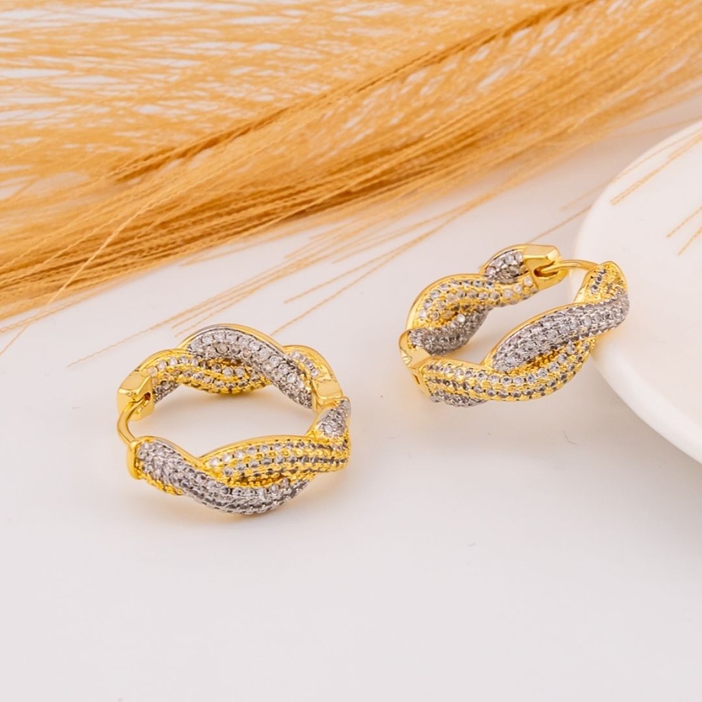 Argollas con zirconias baño 18k