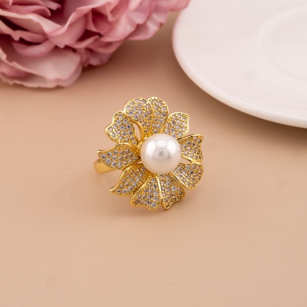 Anillo de flor con zirconias baño 18k