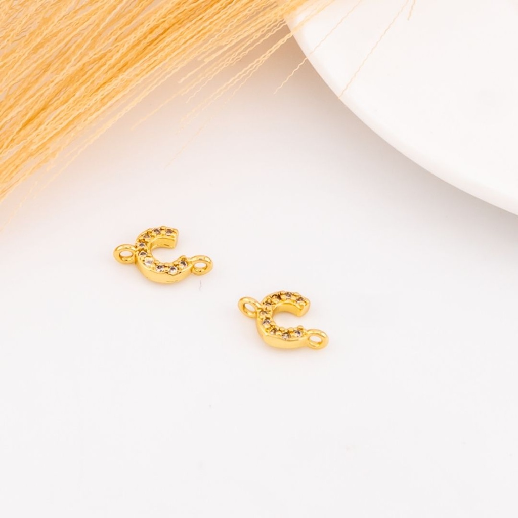 Enlace de inicial con zirconias baño 18k