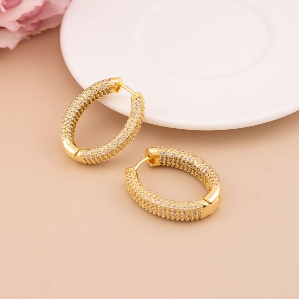 Argollas con zirconias baño 18k