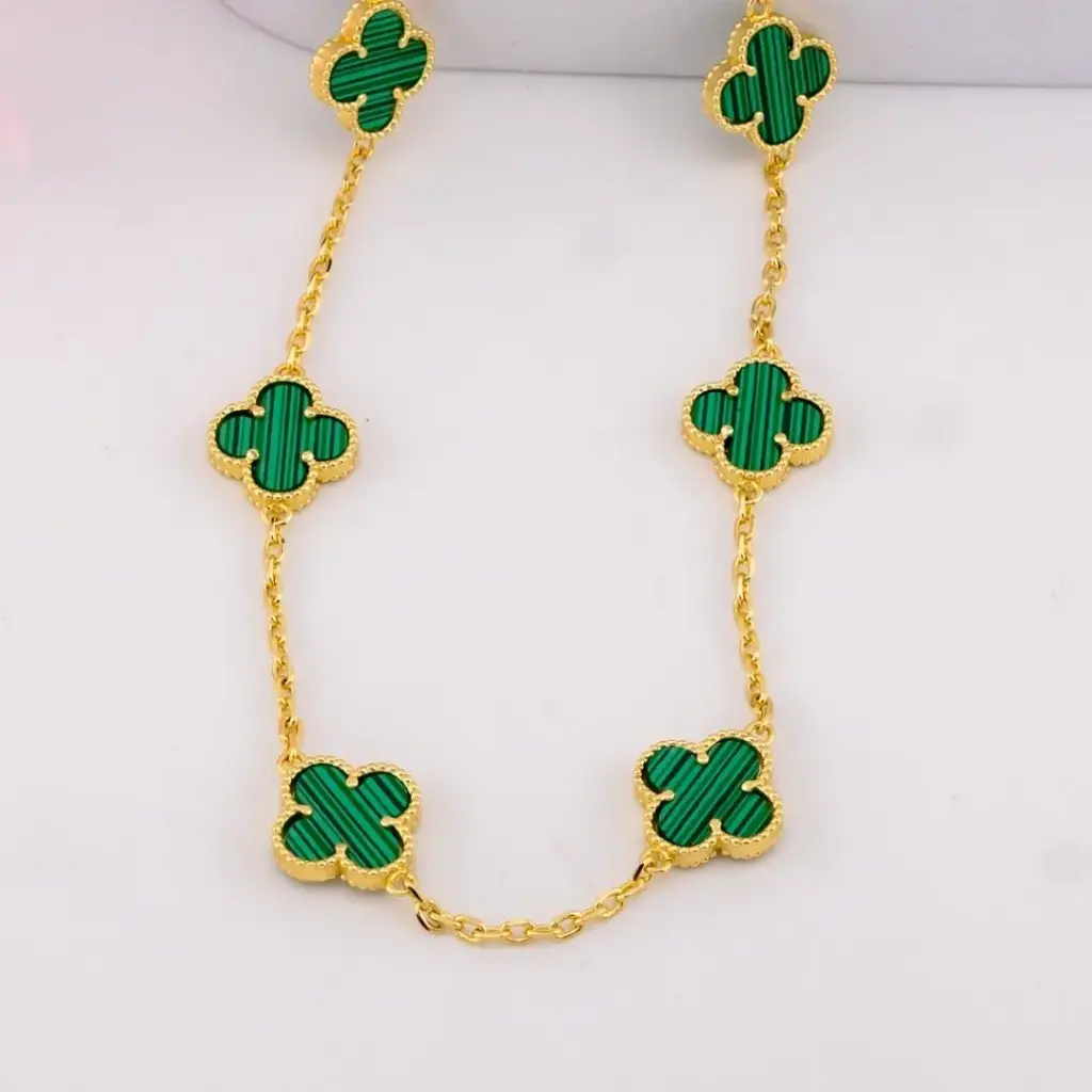 Collar de trebol baño 18k