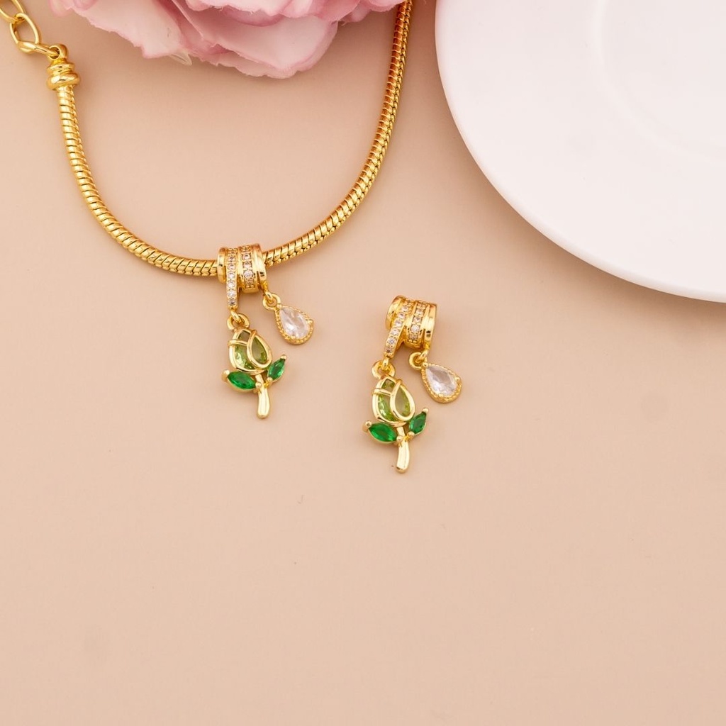 Charm de tulipan baño 18k verde