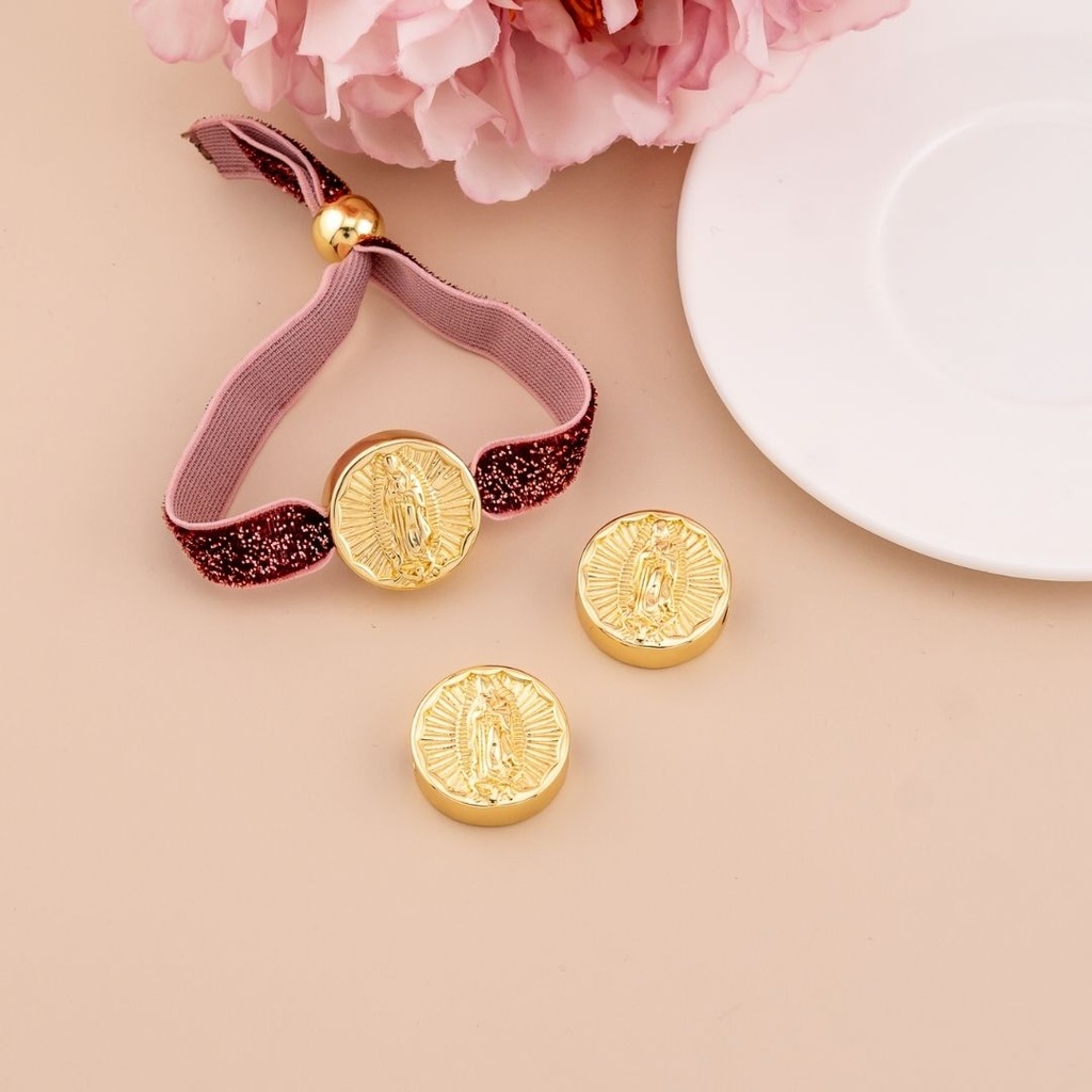 Separador redondo de Virgen Guadalupe chunky baño 18k