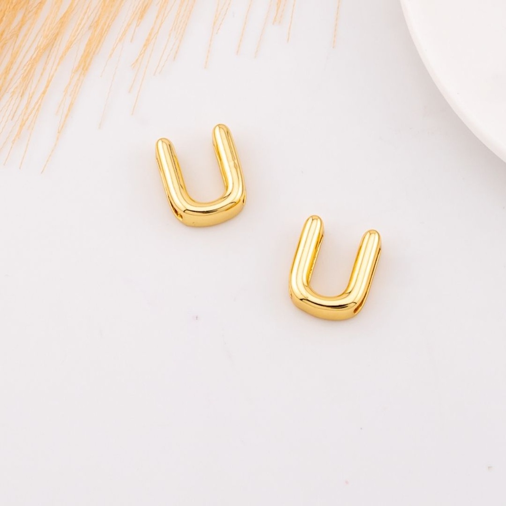 Separador de letra plana baño 18k Letra U