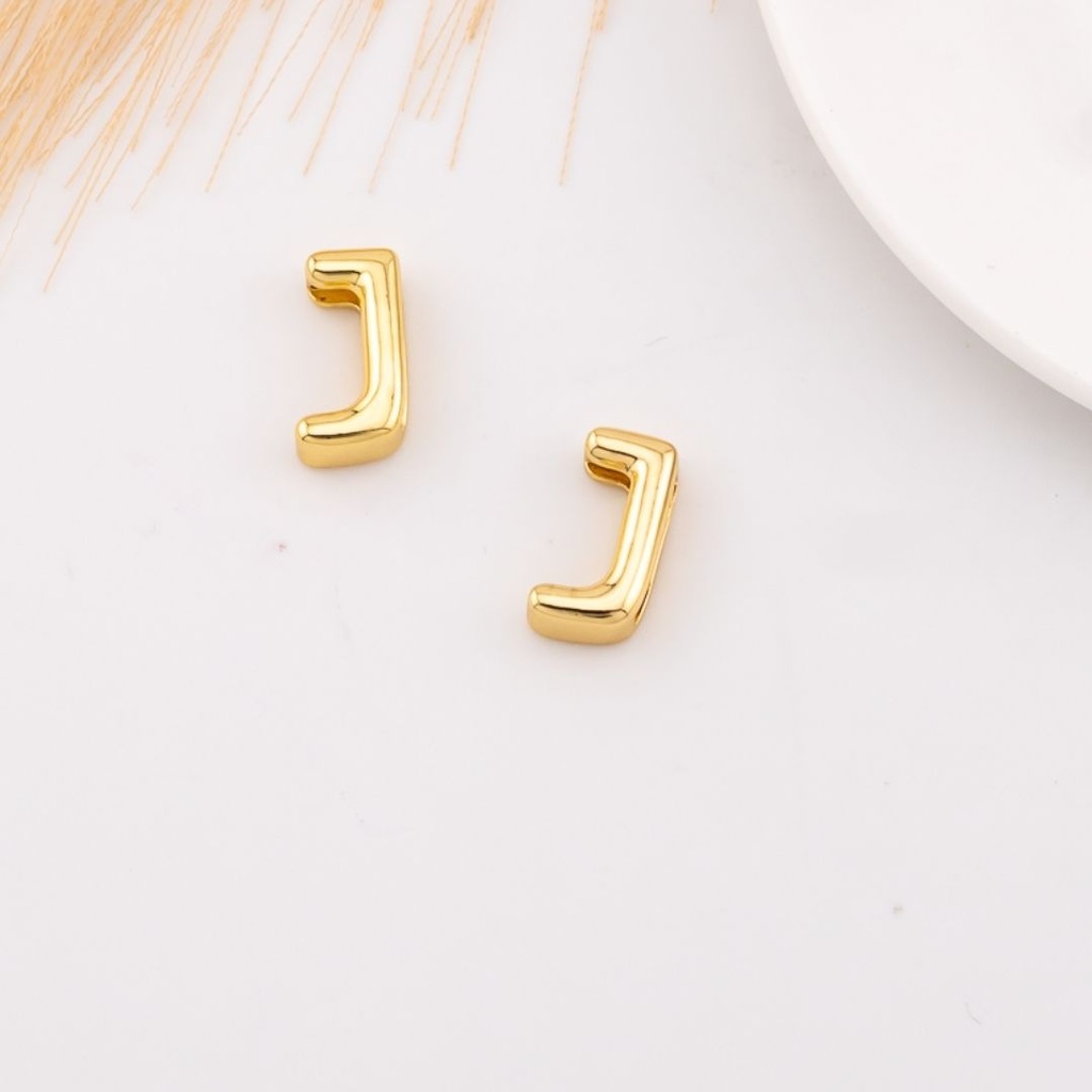 Separador de letra plana baño 18k Letra J
