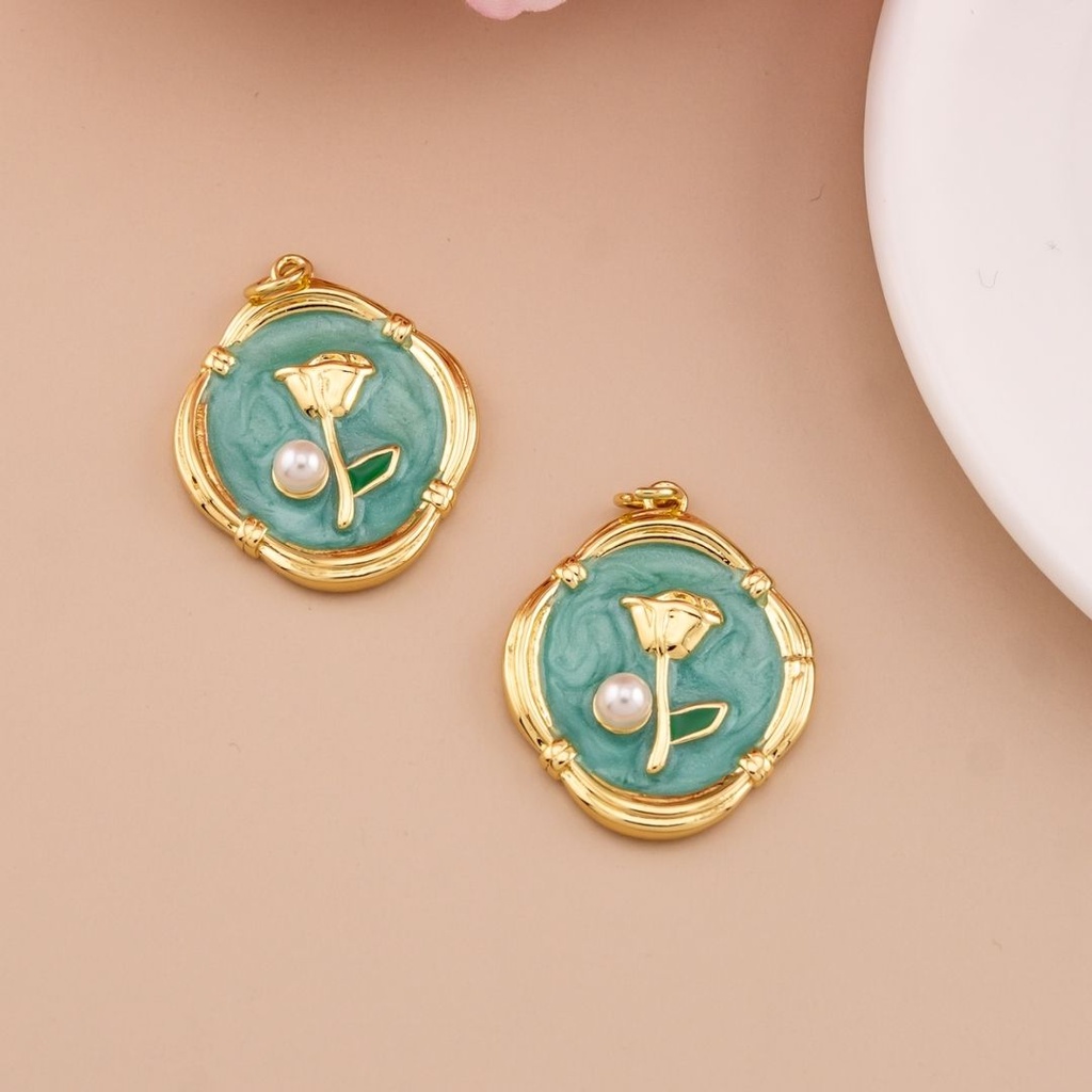 Dije de tulipan esmaltado baño 18k