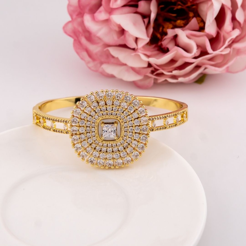 Brazalete con zirconias baño 18k