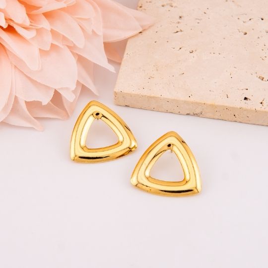 Aretes stud de triangulos en acero inoxidable