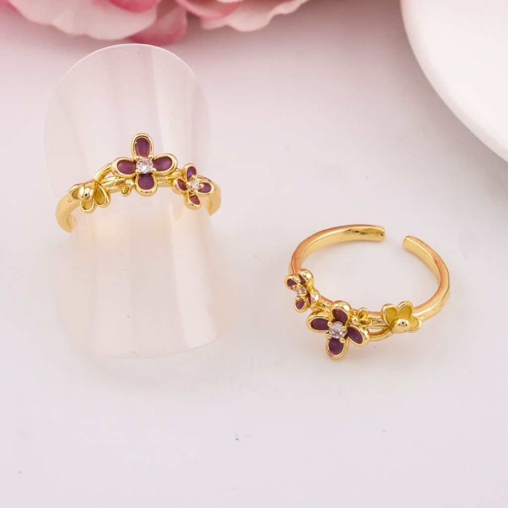Anillo ajustable de flor esmaltado baño 18k