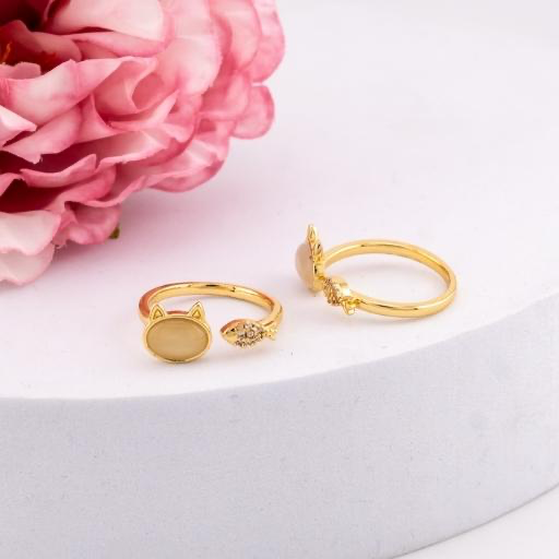 Anillo ajustable de gatito con zirconias baño 18k
