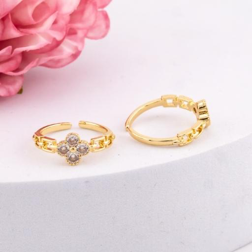 Anillo ajustable de trebol con zirconias baño 18k