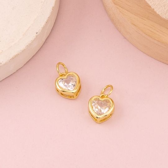 Dije de corazon con cristal baño 18k