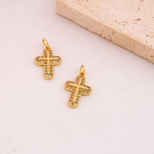 Dije de micropave religioso de cruz baño 18k
