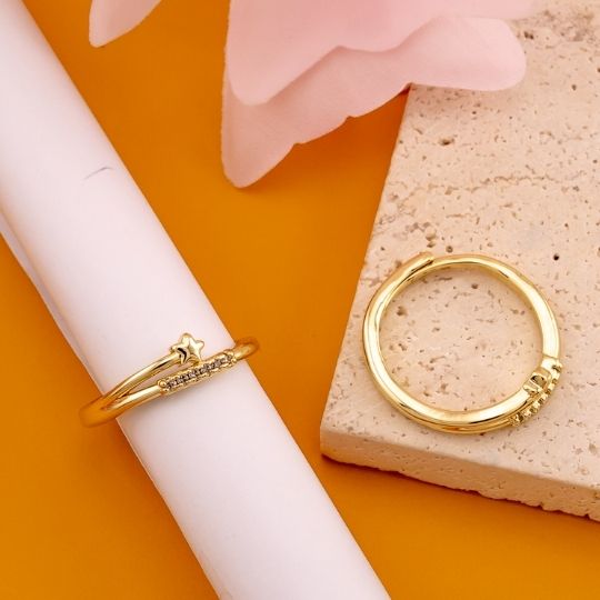 Anillo de estrella ajustable con zirconias baño 18k