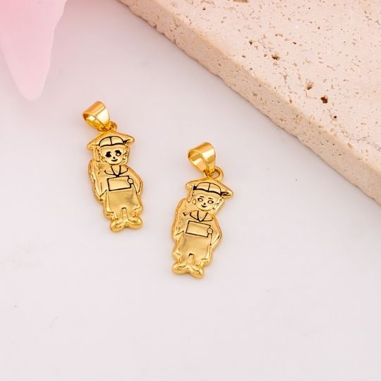 Dije de niño graduado solido baño 18k