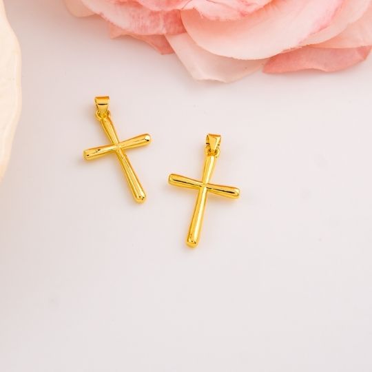 Dije religioso de cruz baño 18k