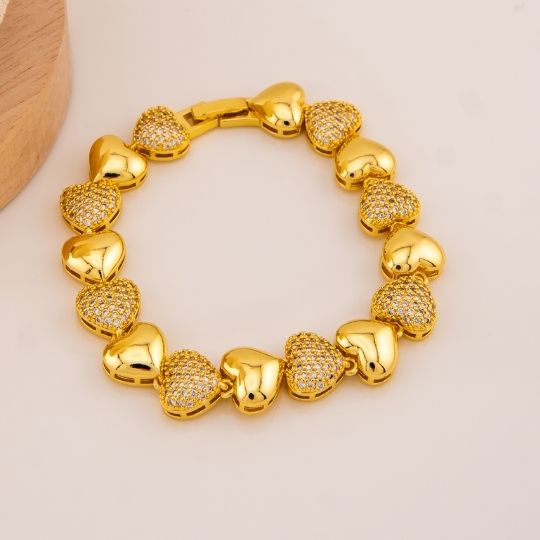 Pulsera de corazones con zirconias baño 18k