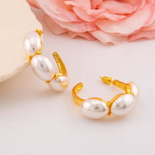 Argollas con perlas baño 18k