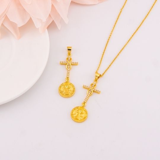 Dije religioso de cruz con colgante en micropave