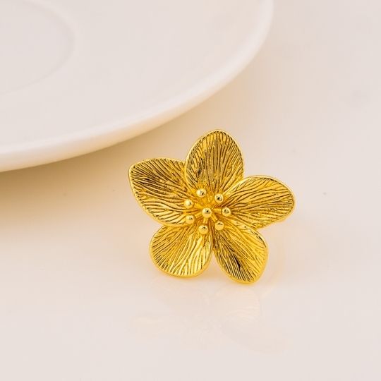 Anillo ajustable de flor baño 18k