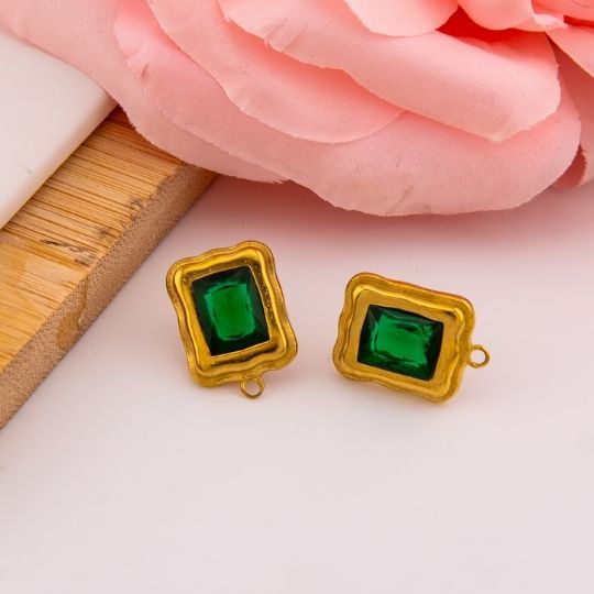 Patente rectangular con zirconia verde en acero inoxidable