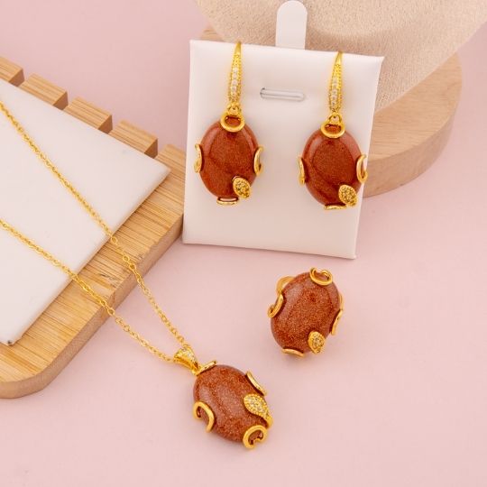 Set 3 piezas Aretes, Cadena y anillos de piedra semipreciosa baño 18k