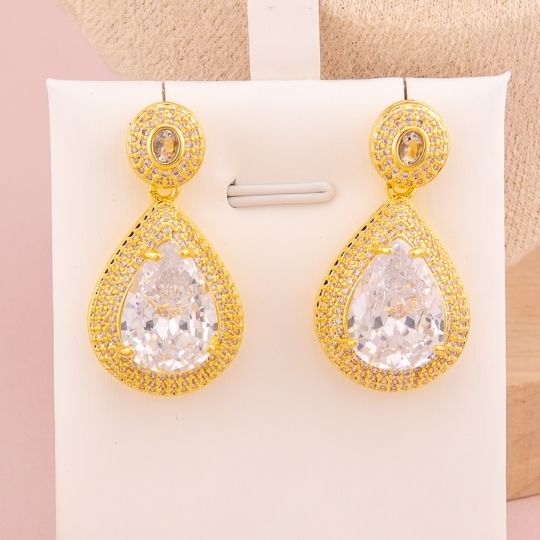Aretes colgantes premium con zirconias baño 18k