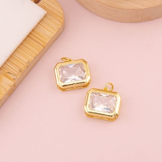 Dije chunky cuadrado baño 18k