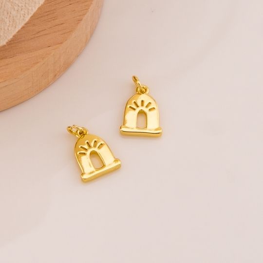Dije religioso tumba vacia en baño 18k