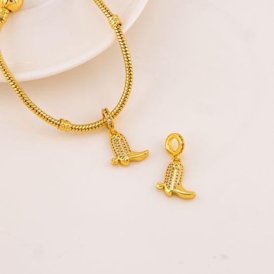 Charm bota vaquera baño 18k