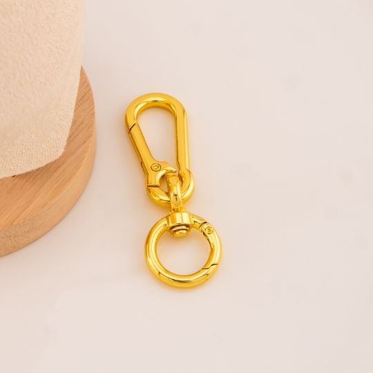 Broche para llavero baño 18k