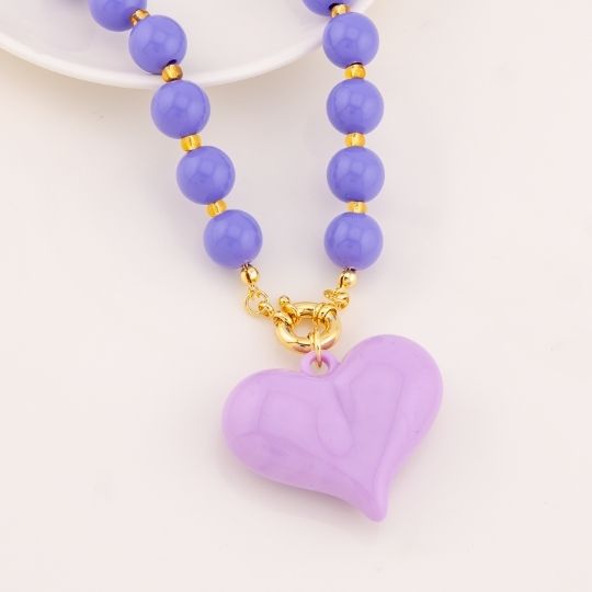 Collar bola chicle con corazon baño 18k