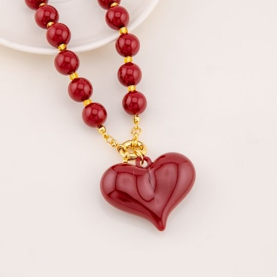 Collar bola chicle con corazon baño 18k