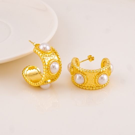 Argollas chunky con perlas baño 18k