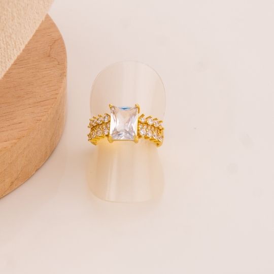 Anillo ajustable con zirconias baño 18k